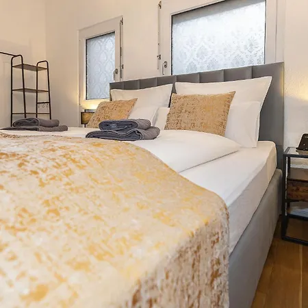 Luxx Rv, Marienplatz *