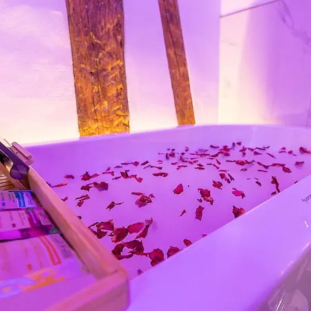 Luxx Rv, Marienplatz Apartment