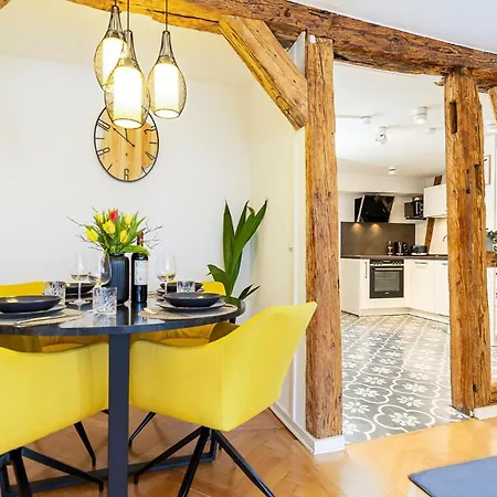 Luxx Rv, Marienplatz Apartment